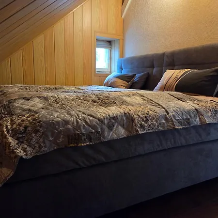 Familie Lange, Bis 8 Personen Apartament Radensdorf